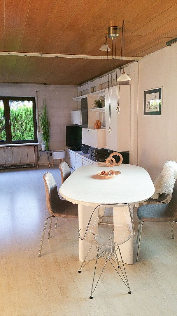 Prodej domu 133 m², pozemek 458 m², Stuttgart, Bádensko-Württembersko Prodej domu 133 m², pozemek 458 m², Stuttgart, Bádensko-Württembersko