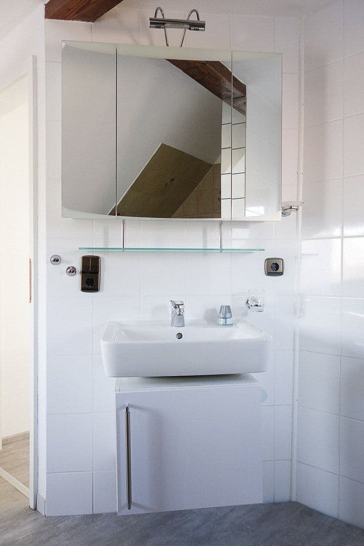 Prodej domu 133 m², pozemek 458 m², Stuttgart, Bádensko-Württembersko Prodej domu 133 m², pozemek 458 m², Stuttgart, Bádensko-Württembersko