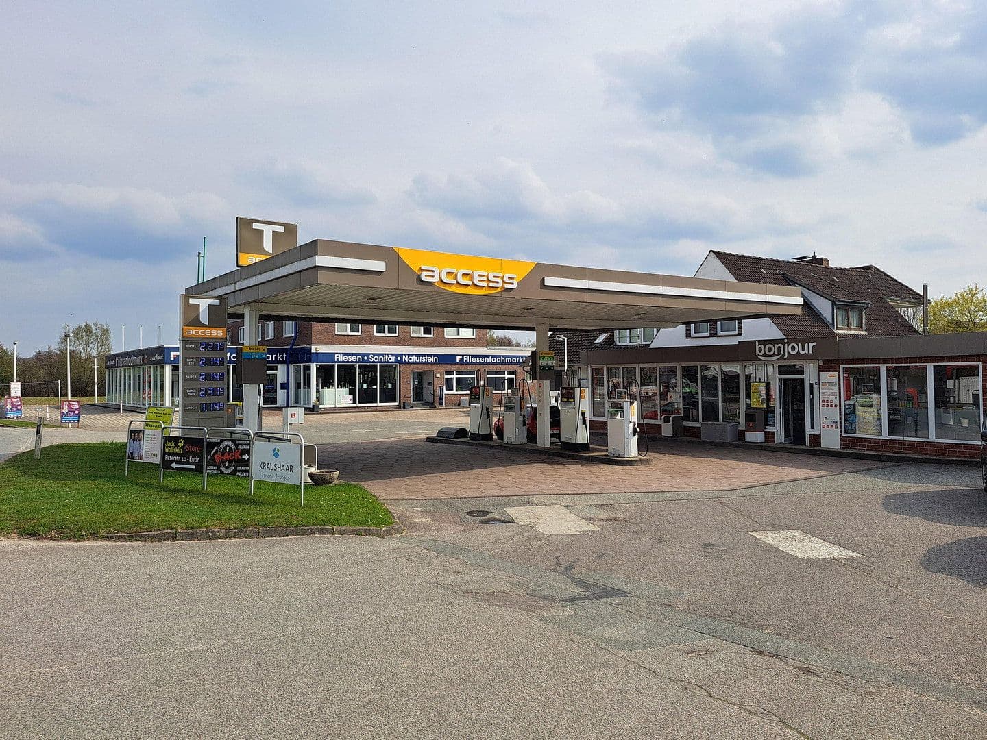 Prodej domu 200 m², pozemek 2.435 m², Eutiner Strasse 54, Malente, Šlesvicko-Holštýnsko Prodej domu 200 m², pozemek 2.435 m², Eutiner Strasse 54, Malente, Šlesvicko-Holštýnsko