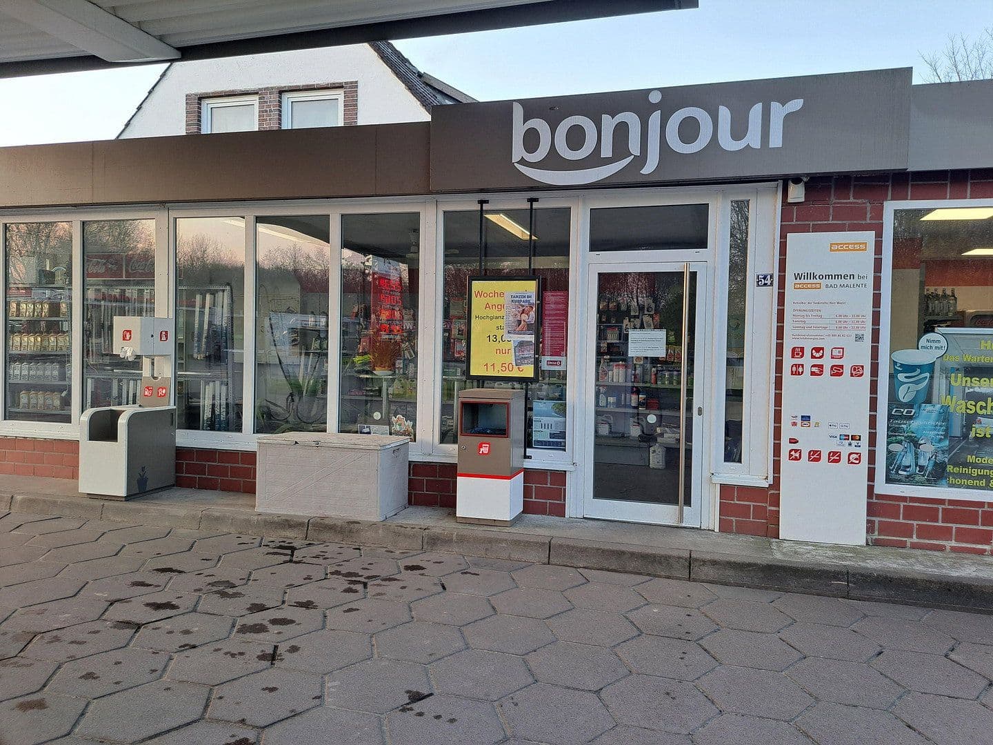 Prodej domu 200 m², pozemek 2.435 m², Eutiner Strasse 54, Malente, Šlesvicko-Holštýnsko Prodej domu 200 m², pozemek 2.435 m², Eutiner Strasse 54, Malente, Šlesvicko-Holštýnsko