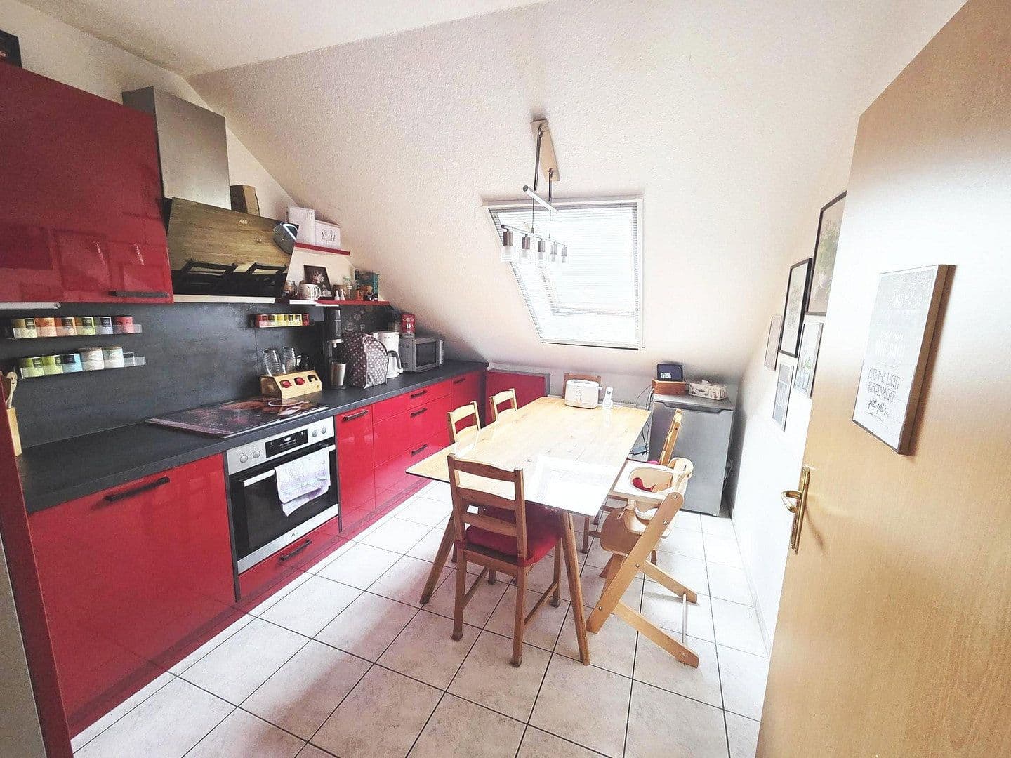 Pronájem bytu 2+1 75 m², Waldenburger Straße 14, Glauchau, Sasko Pronájem bytu 2+1 75 m², Waldenburger Straße 14, Glauchau, Sasko