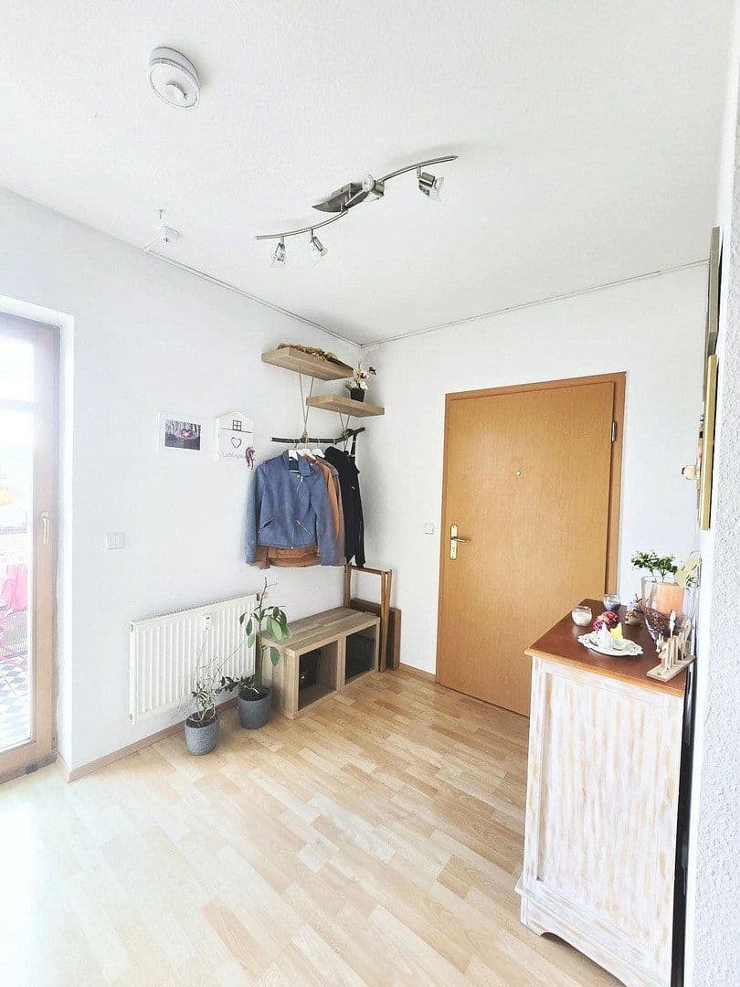 Pronájem bytu 2+1 75 m², Waldenburger Straße 14, Glauchau, Sasko Pronájem bytu 2+1 75 m², Waldenburger Straße 14, Glauchau, Sasko