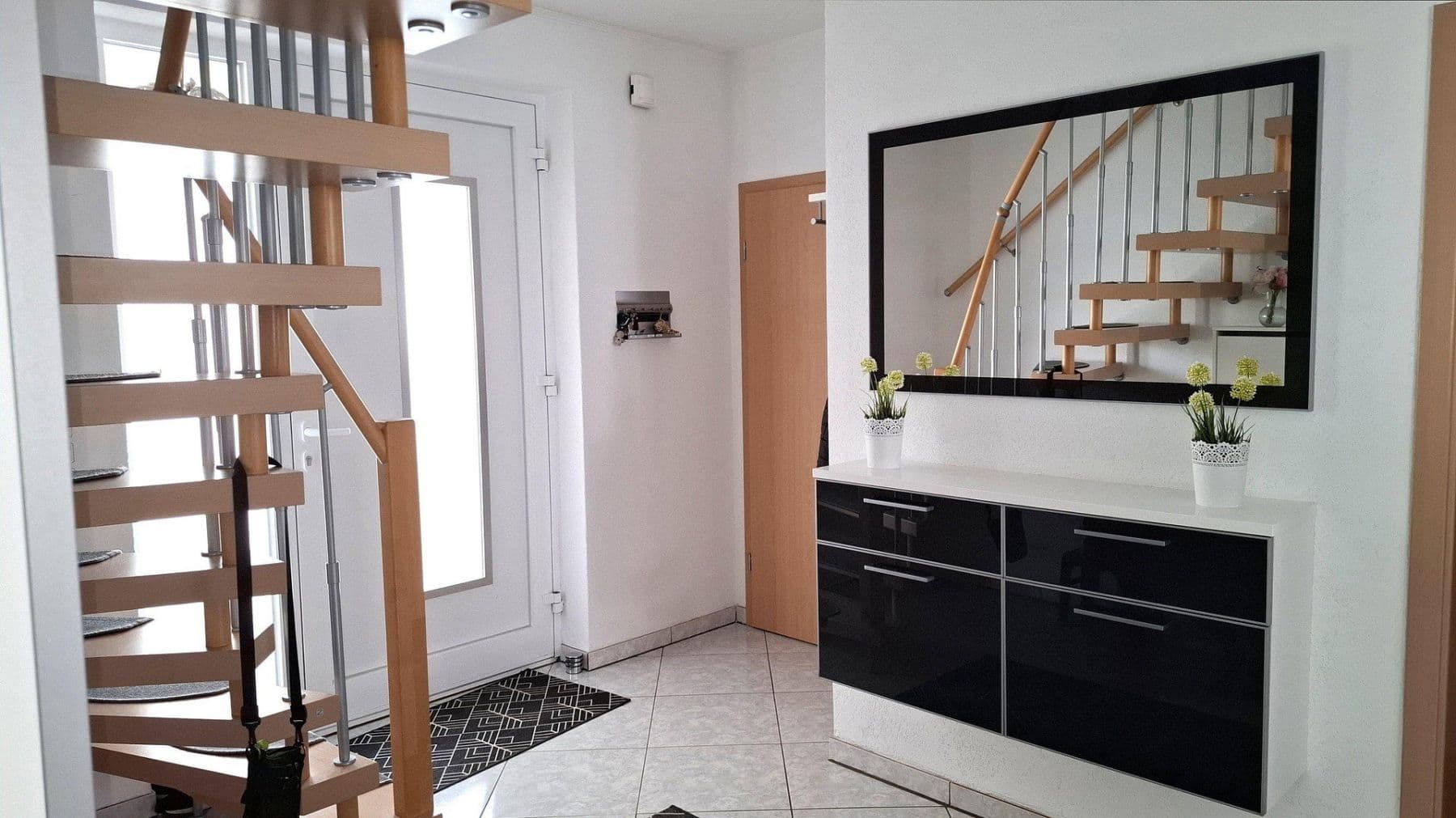 Prodej domu 126 m², pozemek 470 m², Barsinghausen, Dolní Sasko Prodej domu 126 m², pozemek 470 m², Barsinghausen, Dolní Sasko