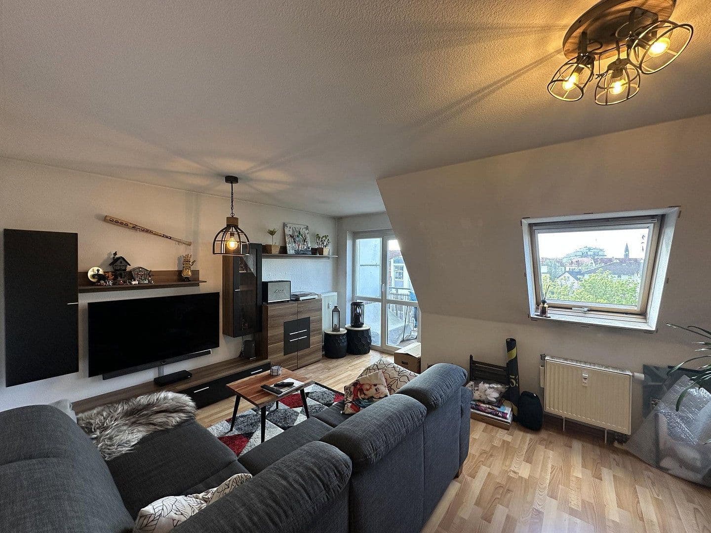 Prodej bytu 3+1 61 m², Kipsdorfer Straße 121-121B, Dresden, Sasko Prodej bytu 3+1 61 m², Kipsdorfer Straße 121-121B, Dresden, Sasko