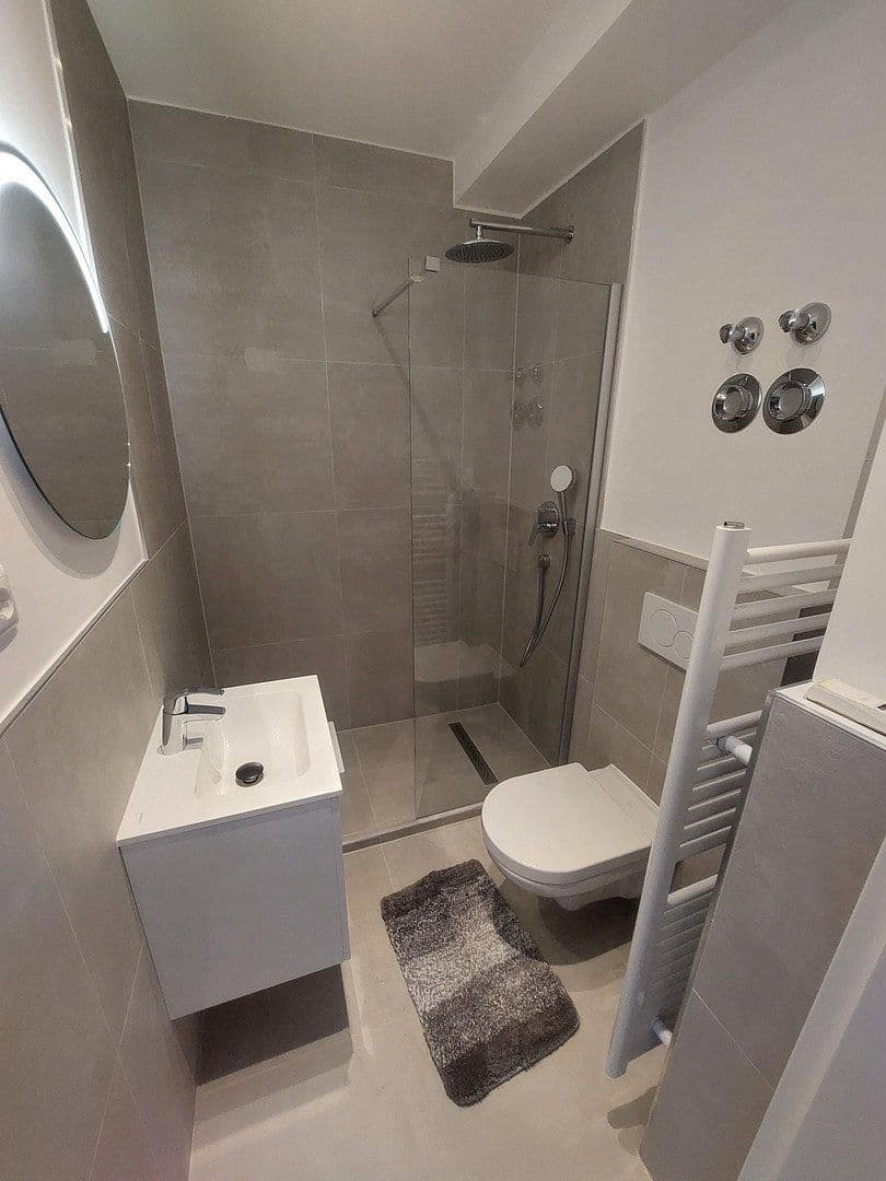 Pronájem bytu 1+1 24 m², Schorerstraße 1, München Untergiesing-Harlaching, Bavorsko Pronájem bytu 1+1 24 m², Schorerstraße 1, München Untergiesing-Harlaching, Bavorsko