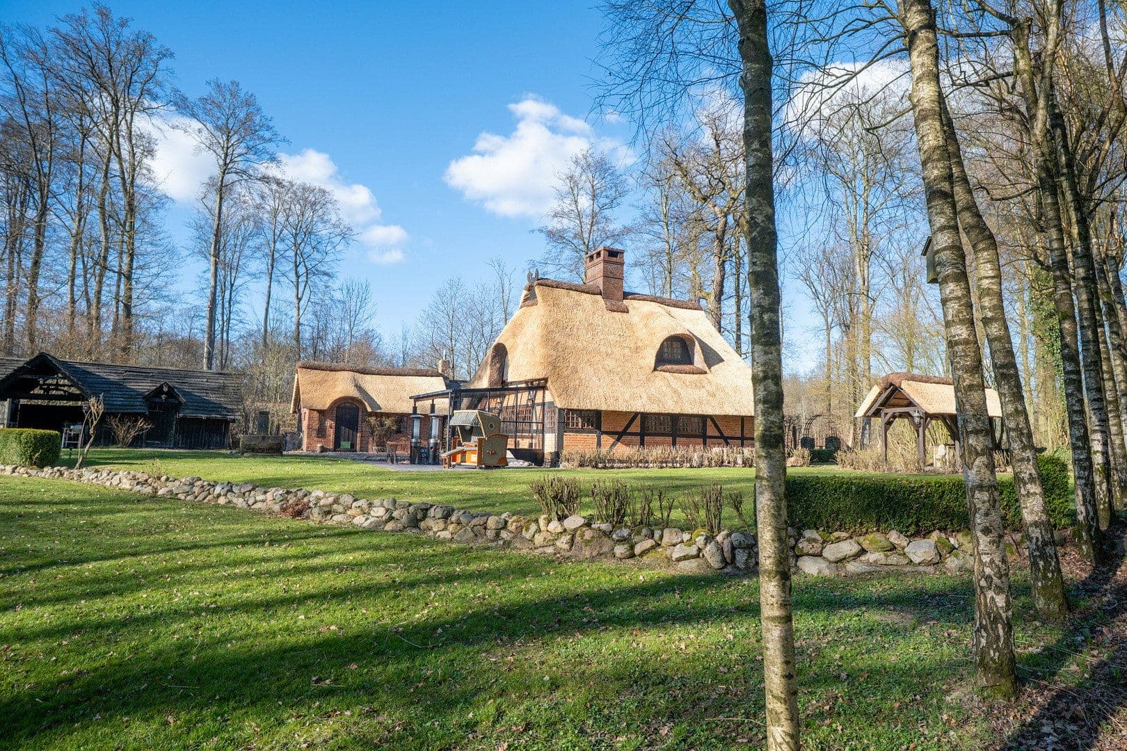 Prodej domu 116 m², pozemek 7.315 m², Kiekut, Seedorf, Šlesvicko-Holštýnsko Prodej domu 116 m², pozemek 7.315 m², Kiekut, Seedorf, Šlesvicko-Holštýnsko