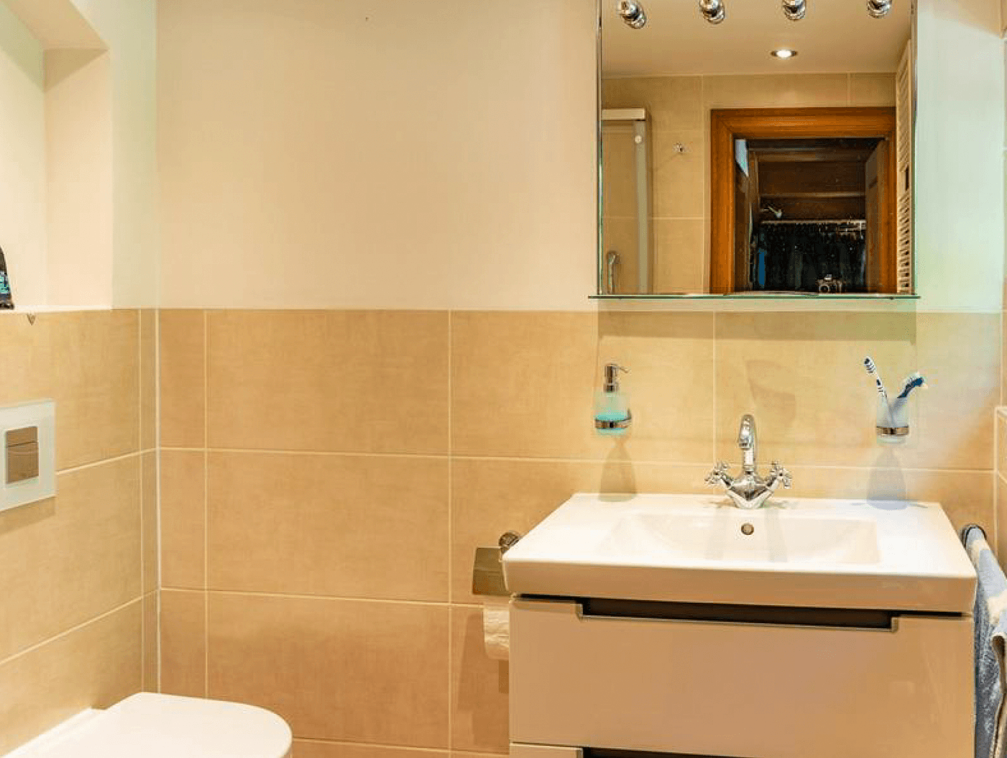 Prodej domu 116 m², pozemek 7.315 m², Kiekut, Seedorf, Šlesvicko-Holštýnsko Prodej domu 116 m², pozemek 7.315 m², Kiekut, Seedorf, Šlesvicko-Holštýnsko