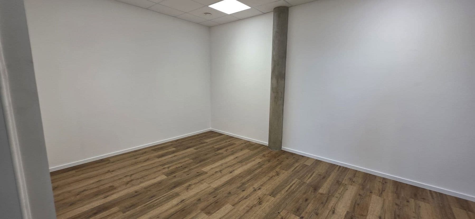 Pronájem kanceláře 206 m², Wilhelm-Leonhard-Straße 16, Kehl, Bádensko-Württembersko Pronájem kanceláře 206 m², Wilhelm-Leonhard-Straße 16, Kehl, Bádensko-Württembersko