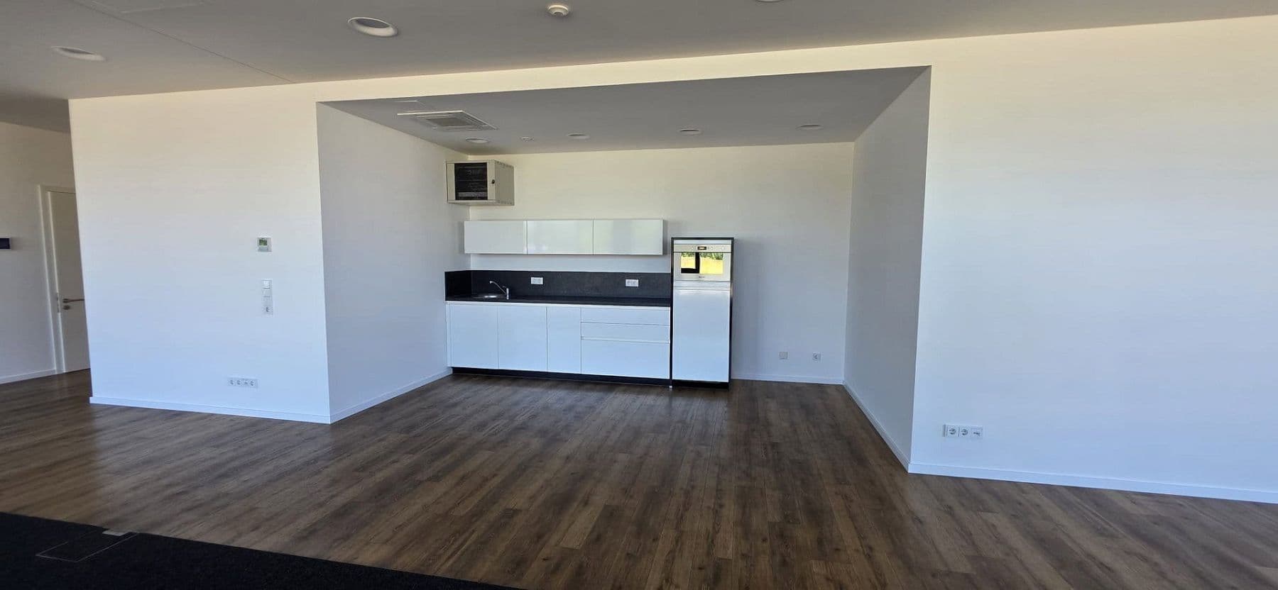 Pronájem kanceláře 206 m², Wilhelm-Leonhard-Straße 16, Kehl, Bádensko-Württembersko Pronájem kanceláře 206 m², Wilhelm-Leonhard-Straße 16, Kehl, Bádensko-Württembersko
