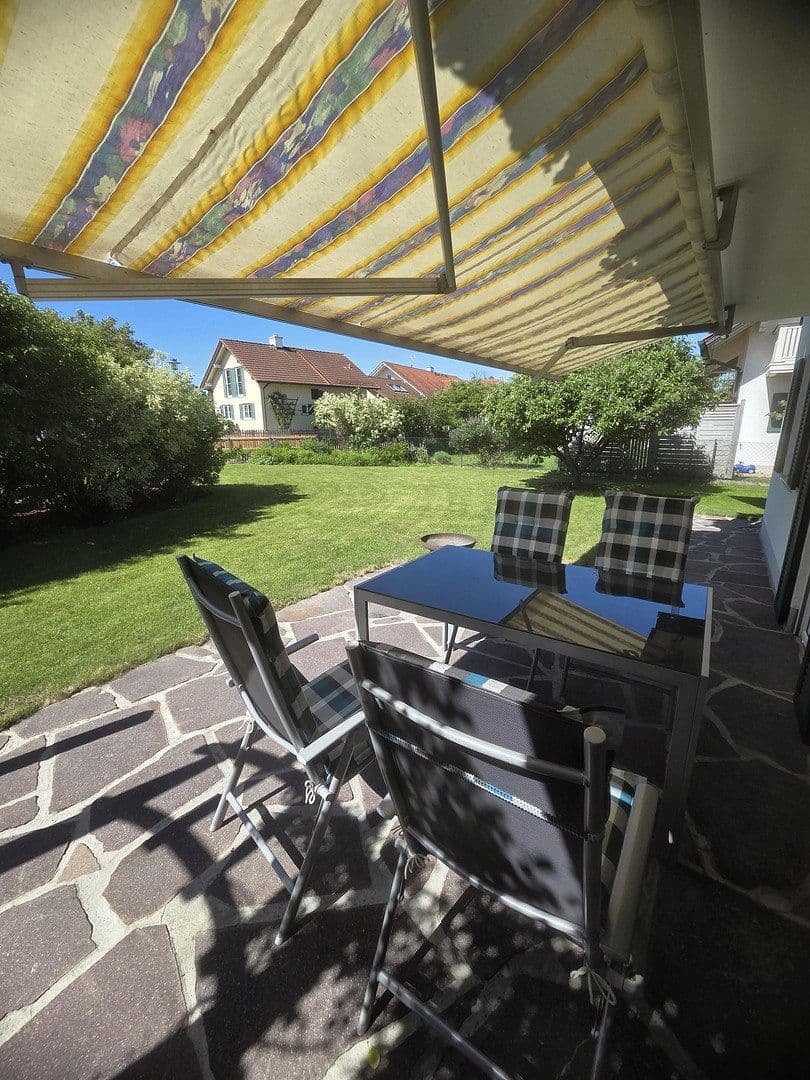 Prodej domu 143 m², pozemek 887 m², Vilgertshofen, Bavorsko Prodej domu 143 m², pozemek 887 m², Vilgertshofen, Bavorsko