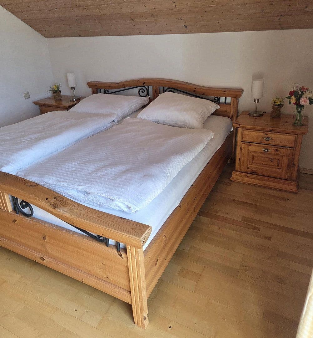 Prodej domu 143 m², pozemek 887 m², Vilgertshofen, Bavorsko Prodej domu 143 m², pozemek 887 m², Vilgertshofen, Bavorsko