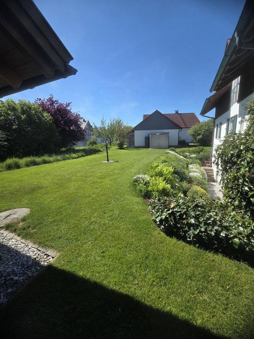 Prodej domu 143 m², pozemek 887 m², Vilgertshofen, Bavorsko Prodej domu 143 m², pozemek 887 m², Vilgertshofen, Bavorsko
