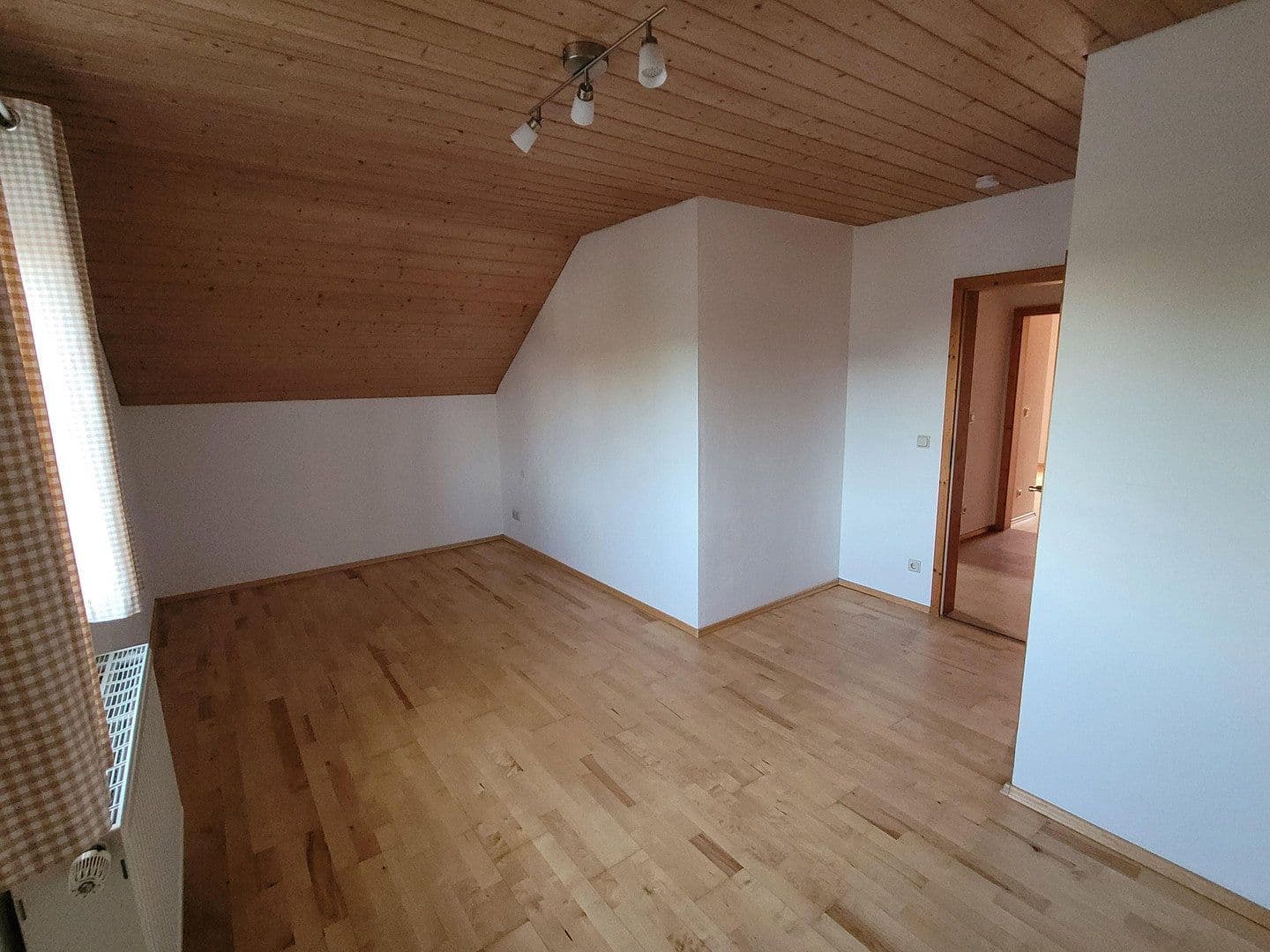 Prodej domu 143 m², pozemek 887 m², Vilgertshofen, Bavorsko Prodej domu 143 m², pozemek 887 m², Vilgertshofen, Bavorsko