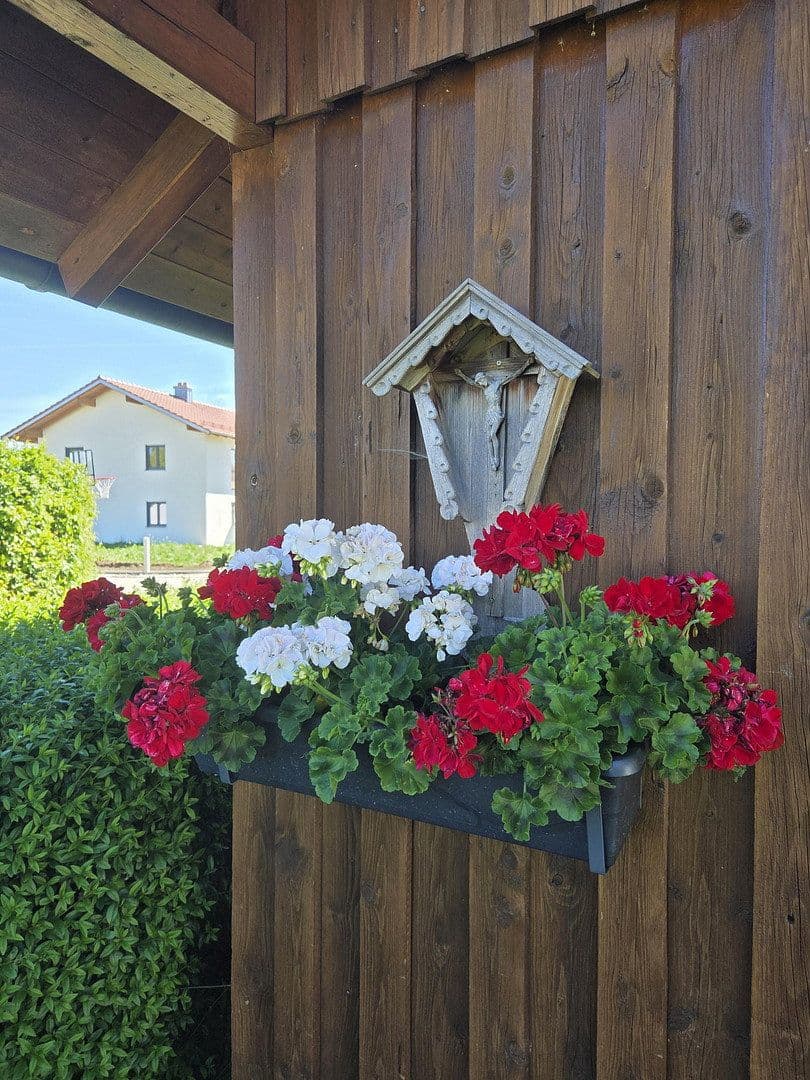 Prodej domu 143 m², pozemek 887 m², Vilgertshofen, Bavorsko Prodej domu 143 m², pozemek 887 m², Vilgertshofen, Bavorsko