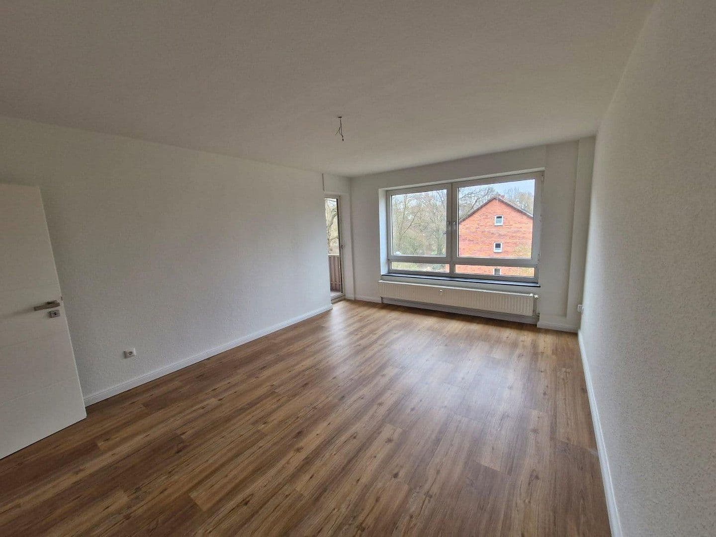 Pronájem bytu 3+1 61 m², Klaus-Groth-Straße 44, Lüneburg, Dolní Sasko Pronájem bytu 3+1 61 m², Klaus-Groth-Straße 44, Lüneburg, Dolní Sasko