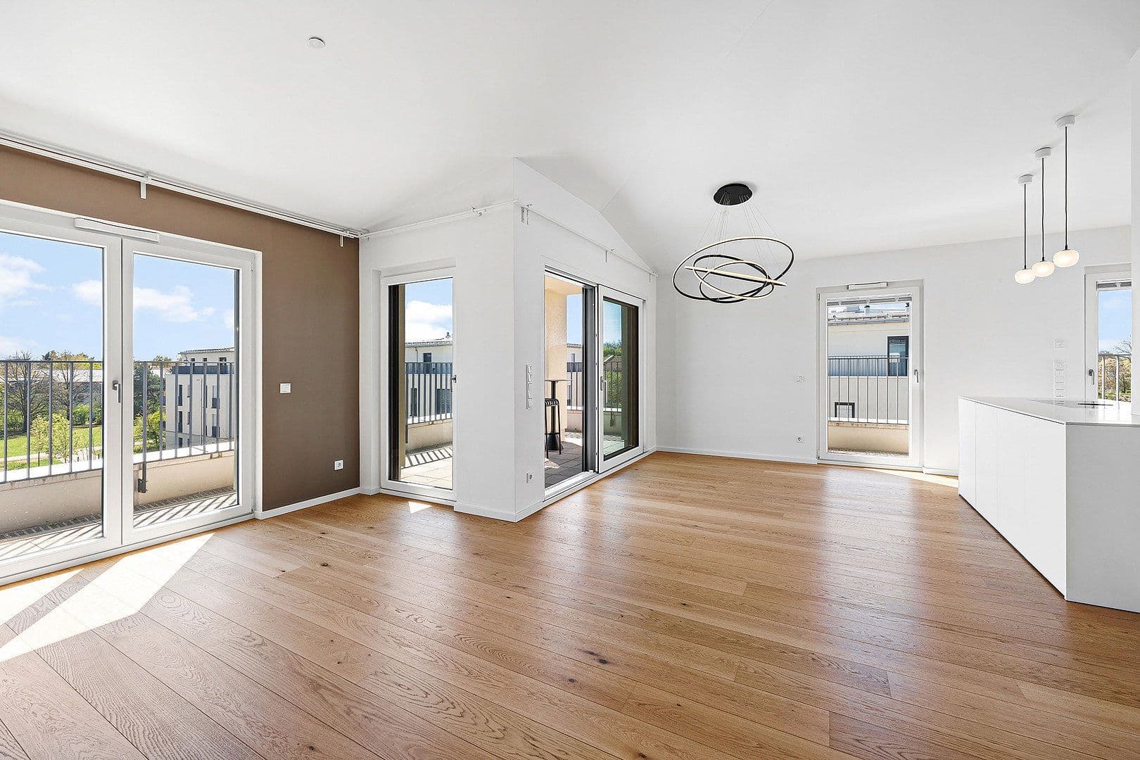Prodej bytu 4+1 130 m², Riegerweg 16, Taufkirchen, Bavorsko Prodej bytu 4+1 130 m², Riegerweg 16, Taufkirchen, Bavorsko