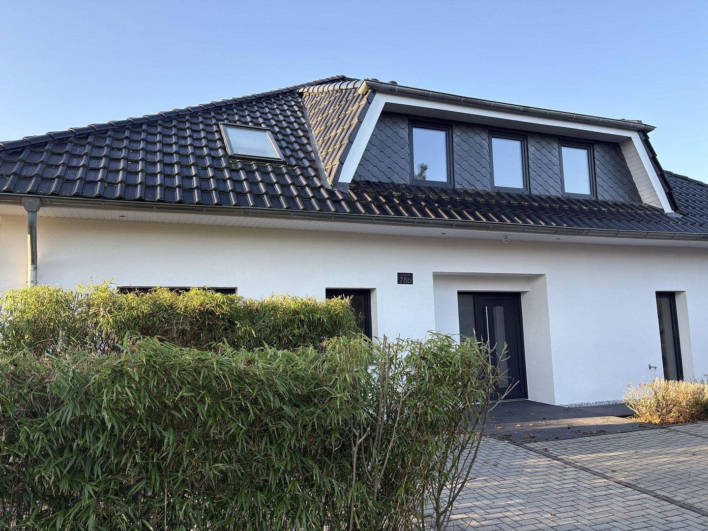 Prodej domu 268 m², pozemek 650 m², Jersbek, Jersbek, Šlesvicko-Holštýnsko Prodej domu 268 m², pozemek 650 m², Jersbek, Jersbek, Šlesvicko-Holštýnsko