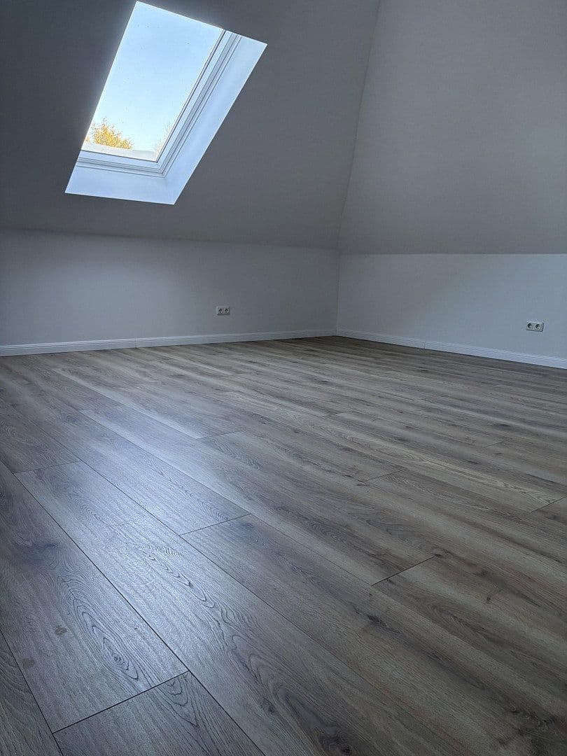 Prodej domu 268 m², pozemek 650 m², Jersbek, Jersbek, Šlesvicko-Holštýnsko Prodej domu 268 m², pozemek 650 m², Jersbek, Jersbek, Šlesvicko-Holštýnsko