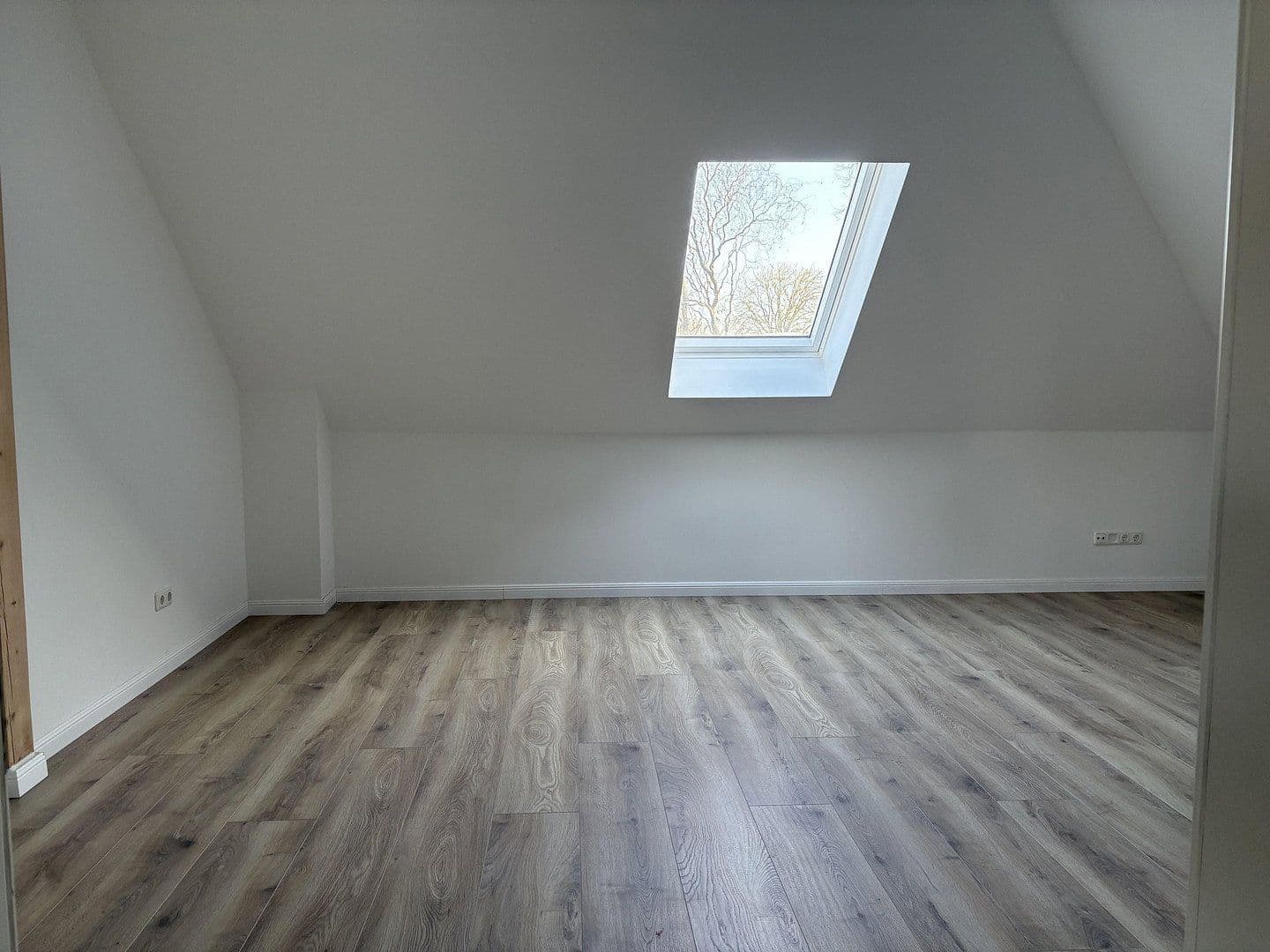 Prodej domu 268 m², pozemek 650 m², Jersbek, Jersbek, Šlesvicko-Holštýnsko Prodej domu 268 m², pozemek 650 m², Jersbek, Jersbek, Šlesvicko-Holštýnsko