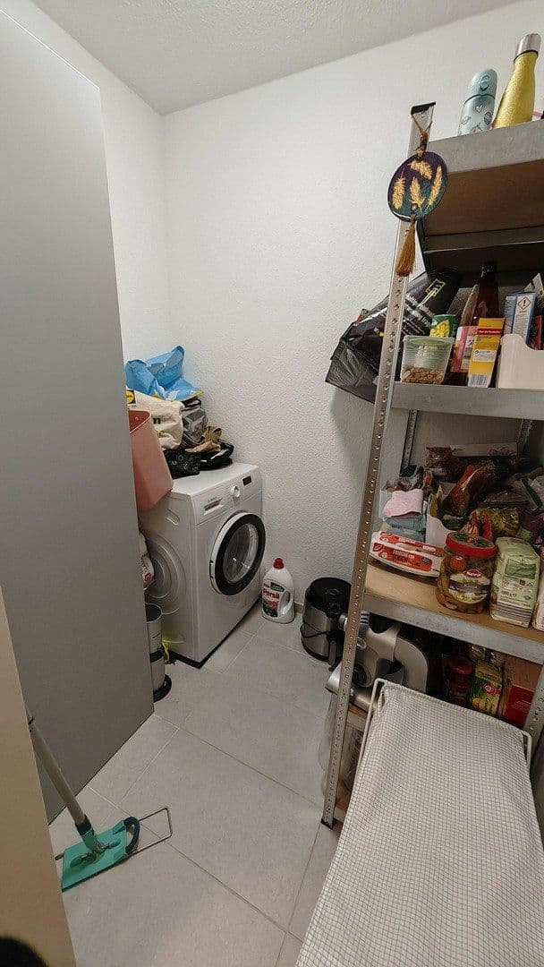Pronájem bytu 3+1 75 m², Karolinenstr. 22, Fürth, Bavorsko Pronájem bytu 3+1 75 m², Karolinenstr. 22, Fürth, Bavorsko
