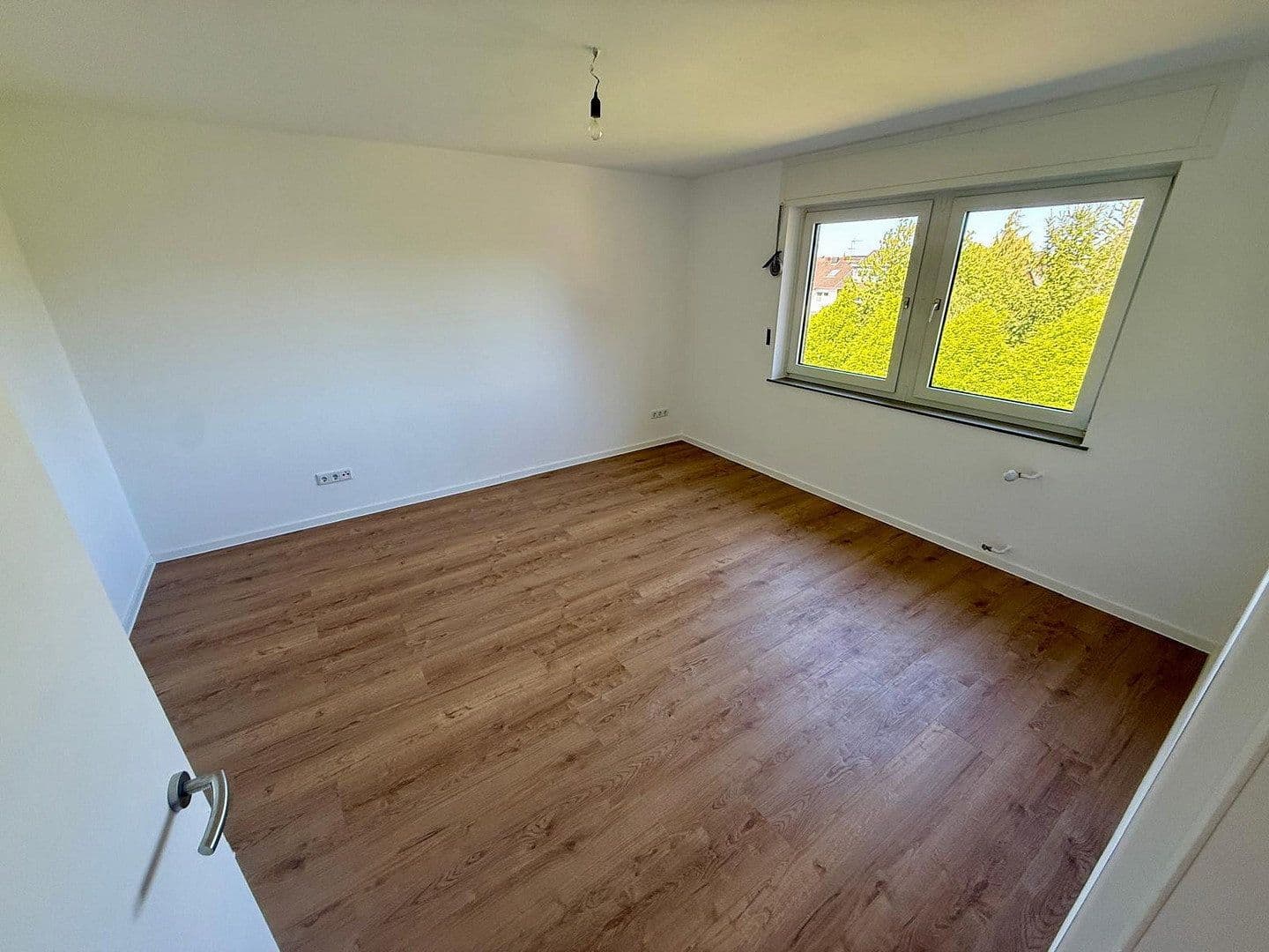 Pronájem bytu 3+1 74 m², Korschenbroich, Severní Porýní-Vestfálsko Pronájem bytu 3+1 74 m², Korschenbroich, Severní Porýní-Vestfálsko