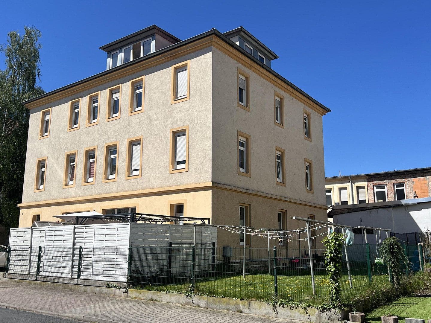 Pronájem bytu 4+1 108 m², Karl Marx Straße 6, Heidenau, Sasko Pronájem bytu 4+1 108 m², Karl Marx Straße 6, Heidenau, Sasko
