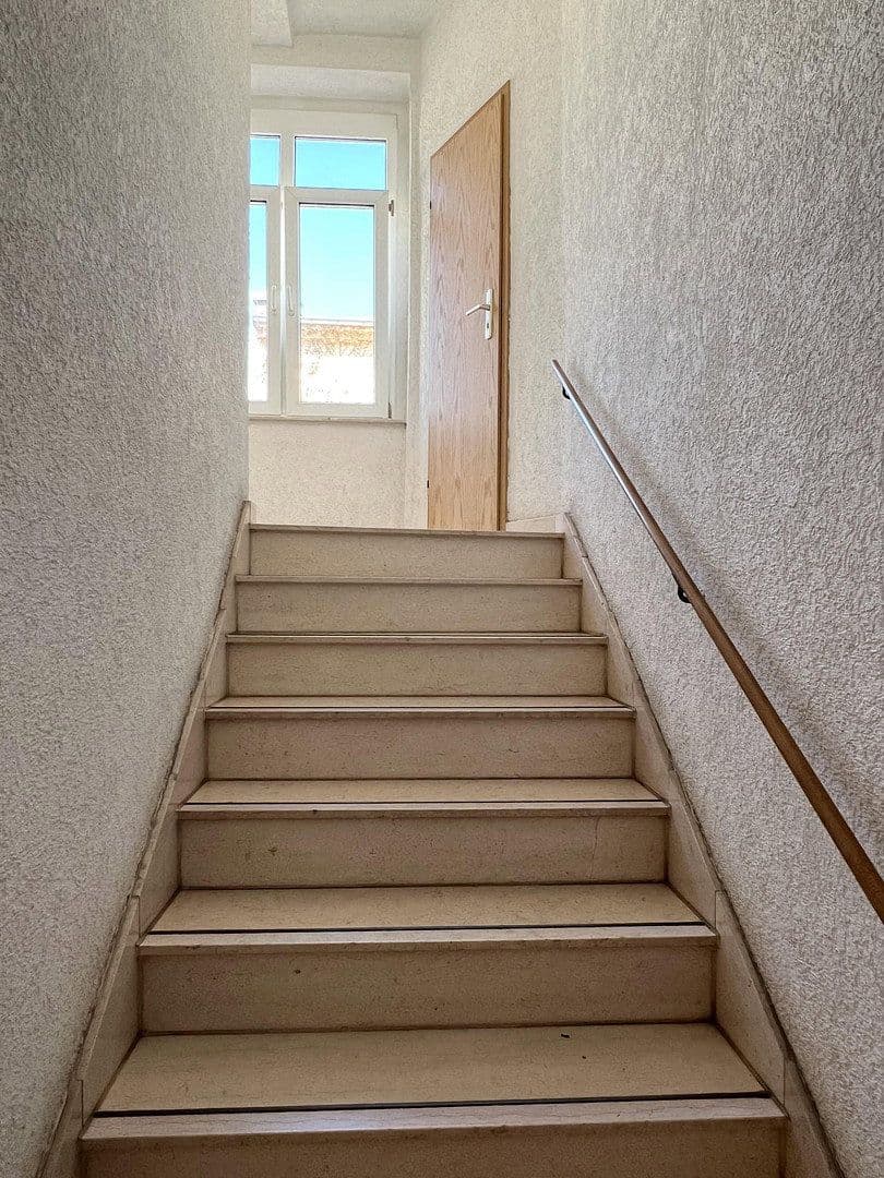 Pronájem bytu 4+1 108 m², Karl Marx Straße 6, Heidenau, Sasko Pronájem bytu 4+1 108 m², Karl Marx Straße 6, Heidenau, Sasko