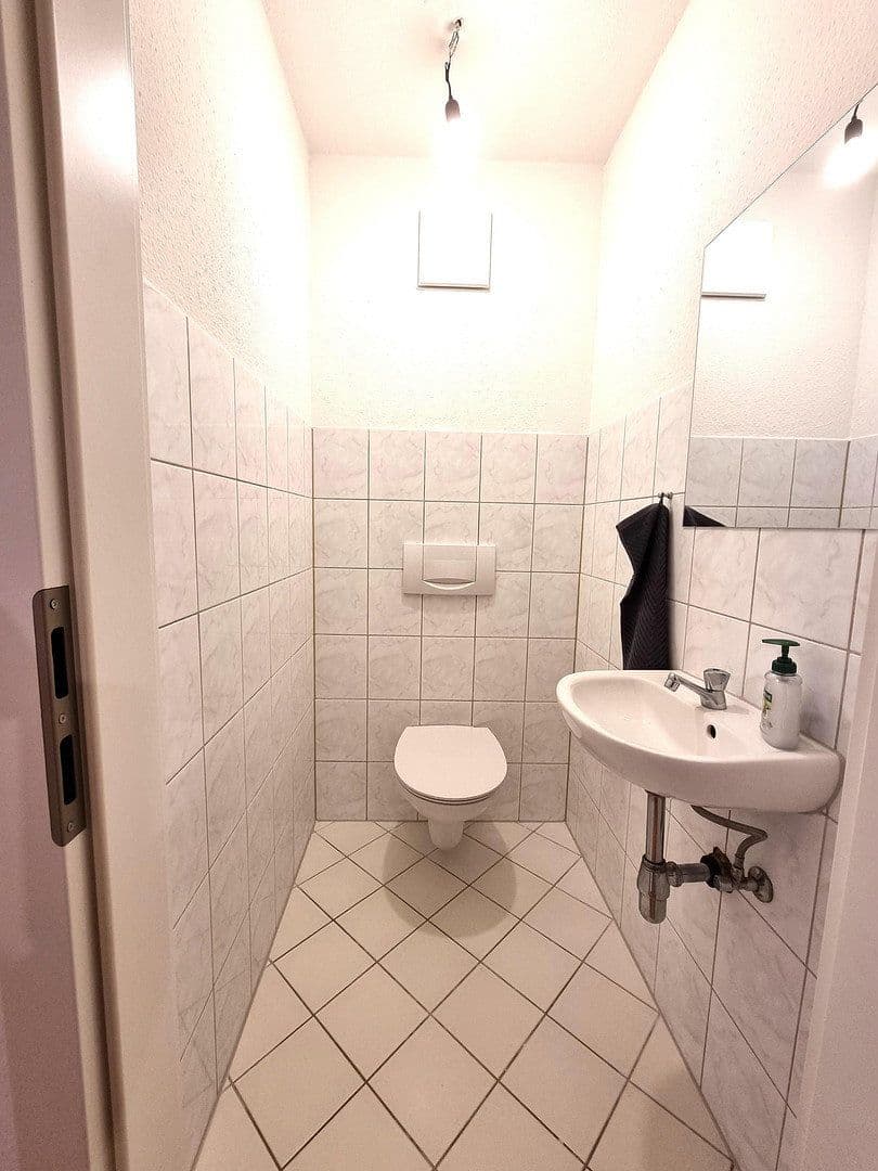 Pronájem bytu 3+1 83 m², Helga-Barth-Straße 7, Bretten, Bádensko-Württembersko Pronájem bytu 3+1 83 m², Helga-Barth-Straße 7, Bretten, Bádensko-Württembersko