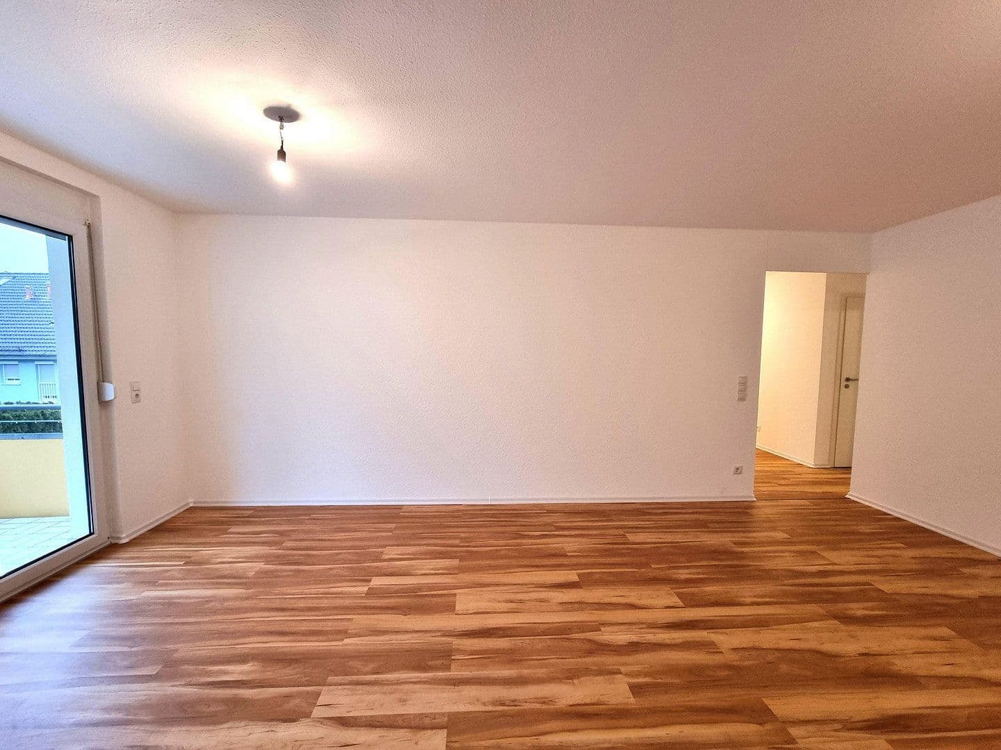Pronájem bytu 3+1 83 m², Helga-Barth-Straße 7, Bretten, Bádensko-Württembersko Pronájem bytu 3+1 83 m², Helga-Barth-Straße 7, Bretten, Bádensko-Württembersko