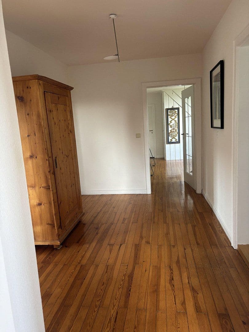Prodej domu 312 m², pozemek 3.680 m², Westhausen, Bádensko-Württembersko Prodej domu 312 m², pozemek 3.680 m², Westhausen, Bádensko-Württembersko
