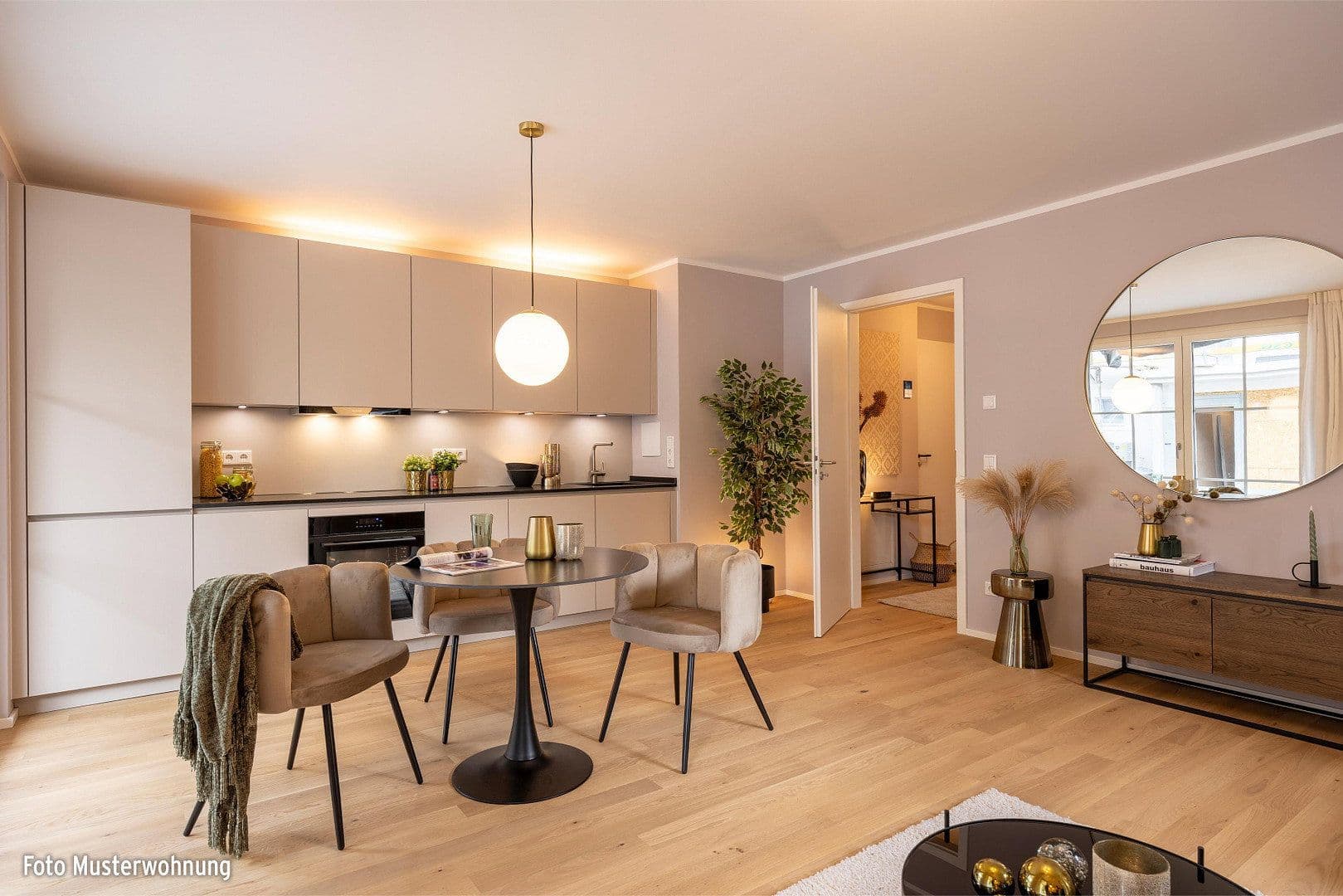 Prodej bytu 4+1 93 m², Bauweberstraße 1c, München Forstenried, Bavorsko Prodej bytu 4+1 93 m², Bauweberstraße 1c, München Forstenried, Bavorsko