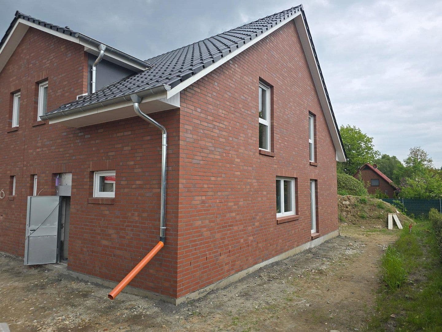 Prodej domu 114 m², pozemek 375 m², Oldendorf, Dolní Sasko Prodej domu 114 m², pozemek 375 m², Oldendorf, Dolní Sasko