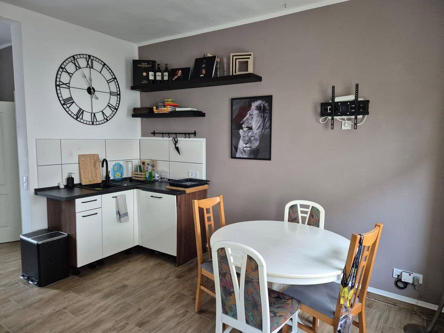 Prodej domu 300 m², pozemek 358 m², Tuchmacherstr. 16, Calbe (Saale), Sasko-Anhaltsko Prodej domu 300 m², pozemek 358 m², Tuchmacherstr. 16, Calbe (Saale), Sasko-Anhaltsko