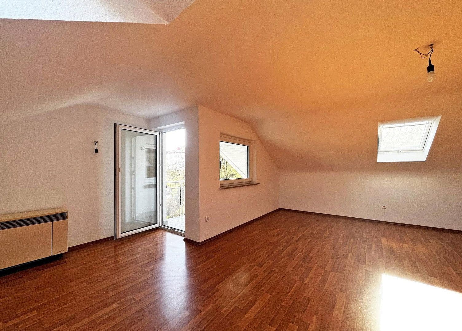 Pronájem bytu 1+kk 37 m², Ostfildern, Bádensko-Württembersko Pronájem bytu 1+kk 37 m², Ostfildern, Bádensko-Württembersko