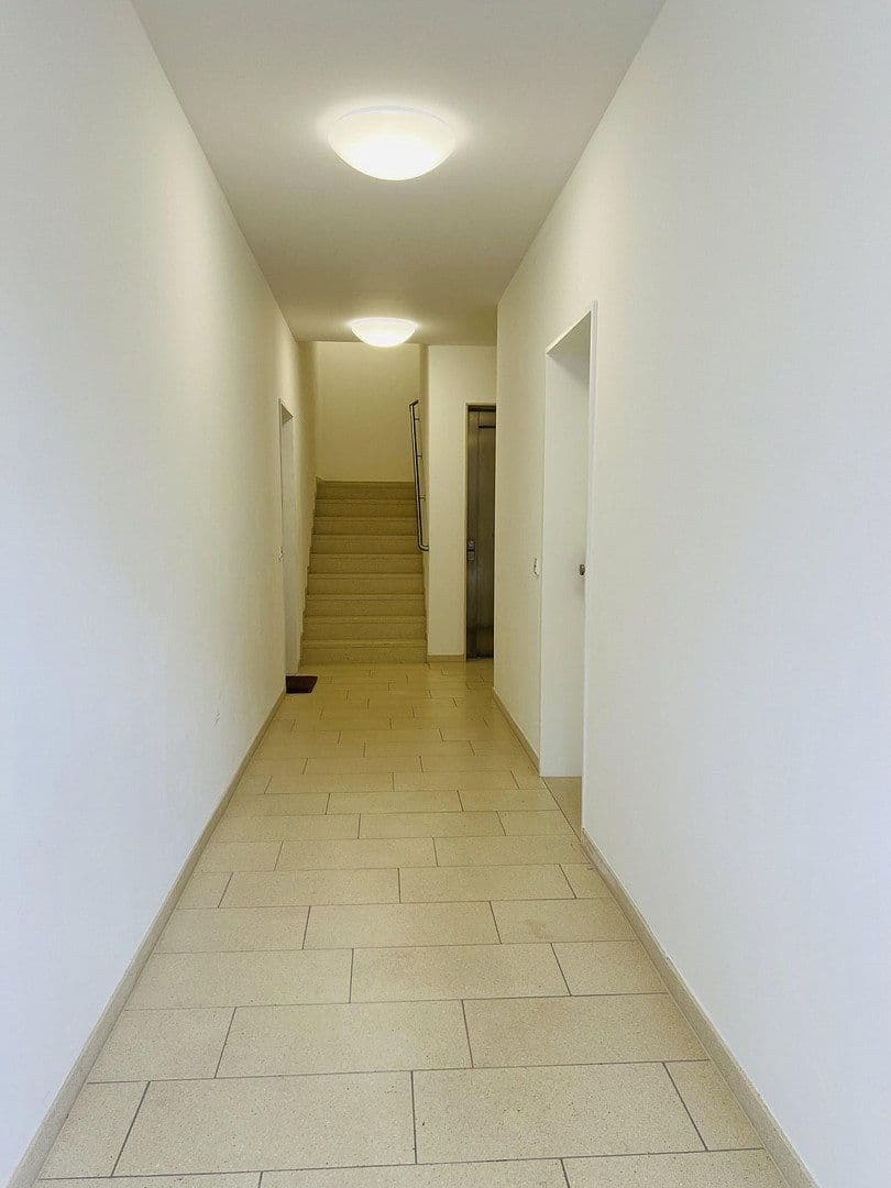 Pronájem bytu 3+1 81 m², Truchseßstraße 36, Bonn, Severní Porýní-Vestfálsko Pronájem bytu 3+1 81 m², Truchseßstraße 36, Bonn, Severní Porýní-Vestfálsko