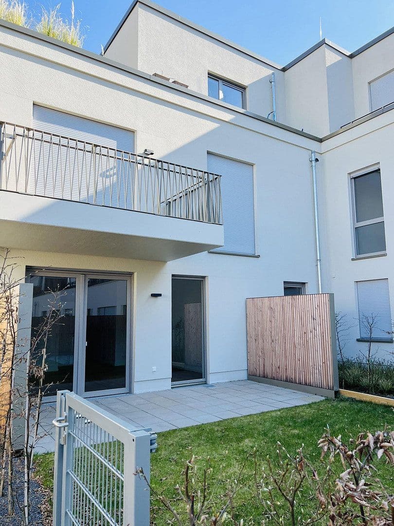 Pronájem bytu 3+1 81 m², Truchseßstraße 36, Bonn, Severní Porýní-Vestfálsko Pronájem bytu 3+1 81 m², Truchseßstraße 36, Bonn, Severní Porýní-Vestfálsko