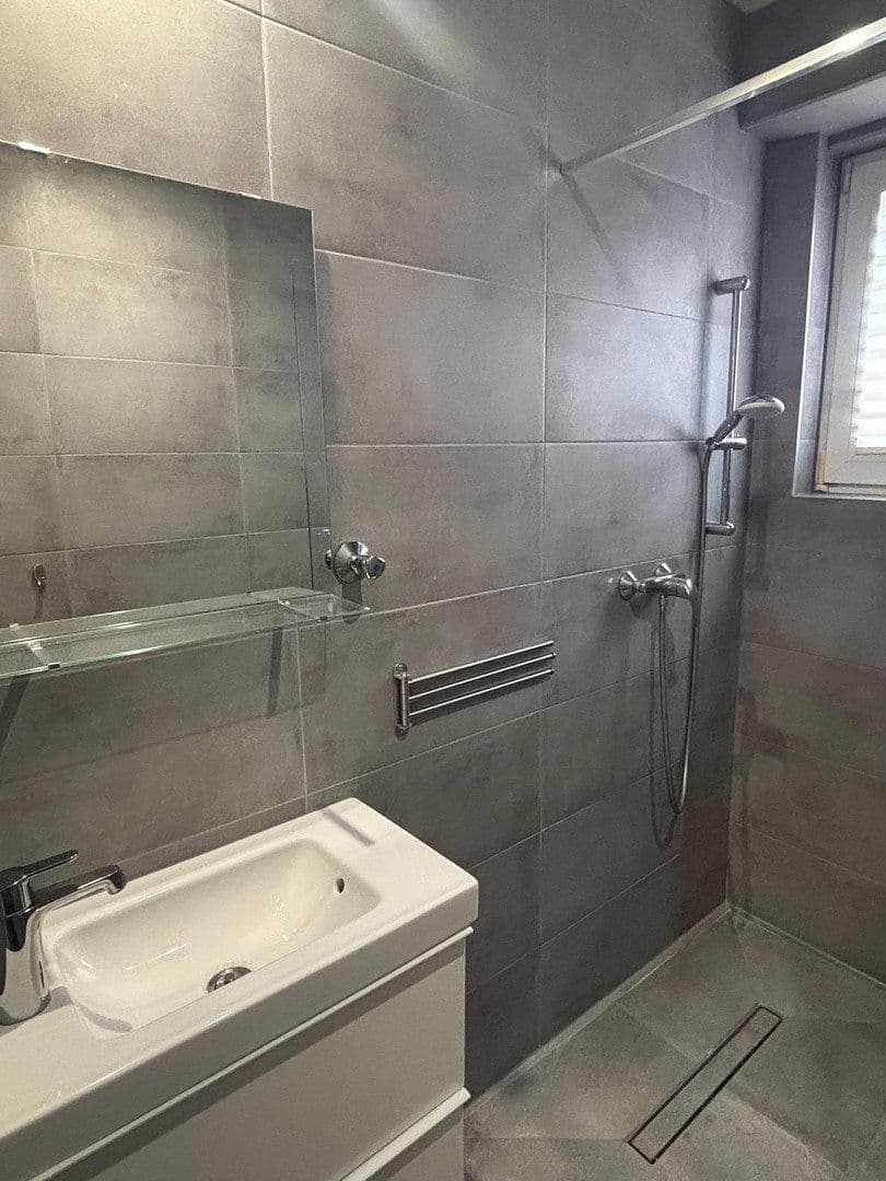 Pronájem bytu 3+1 60 m², Leibnizstraße 40, Mönchengladbach, Severní Porýní-Vestfálsko Pronájem bytu 3+1 60 m², Leibnizstraße 40, Mönchengladbach, Severní Porýní-Vestfálsko