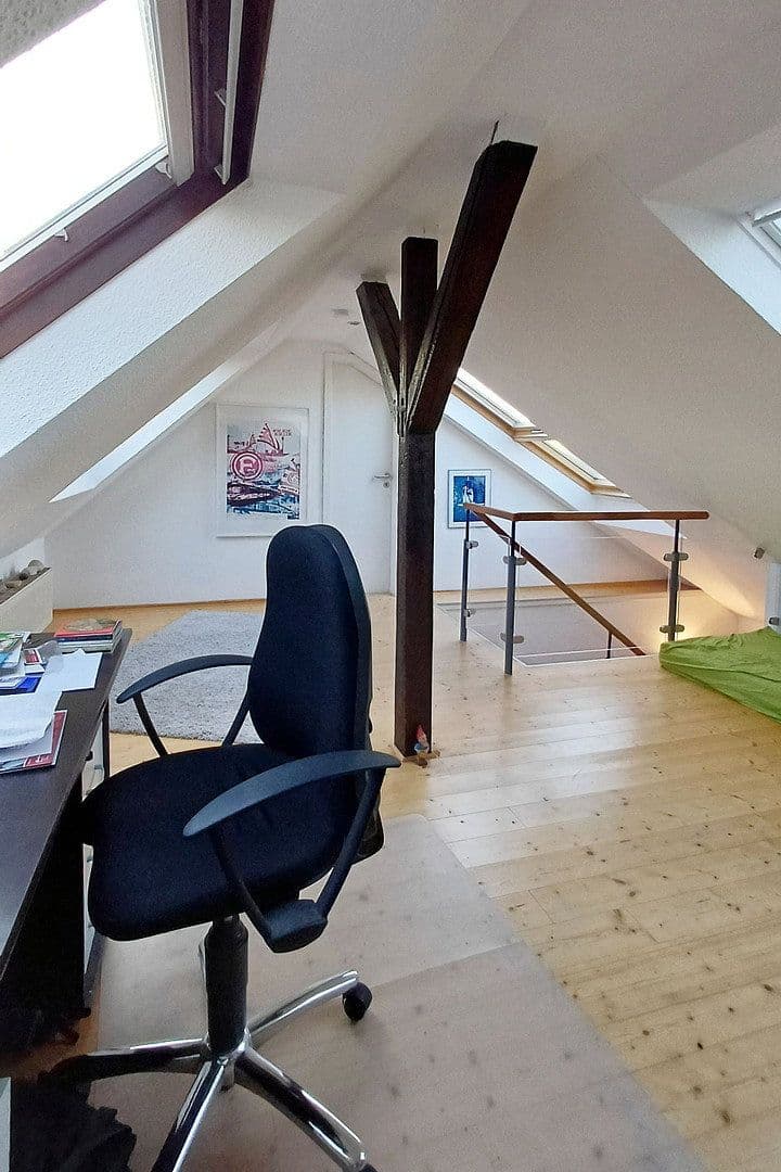 Prodej bytu 4+kk 145 m², Essen, Severní Porýní-Vestfálsko Prodej bytu 4+kk 145 m², Essen, Severní Porýní-Vestfálsko