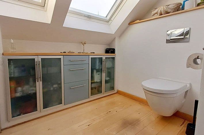 Prodej bytu 4+kk 145 m², Essen, Severní Porýní-Vestfálsko Prodej bytu 4+kk 145 m², Essen, Severní Porýní-Vestfálsko