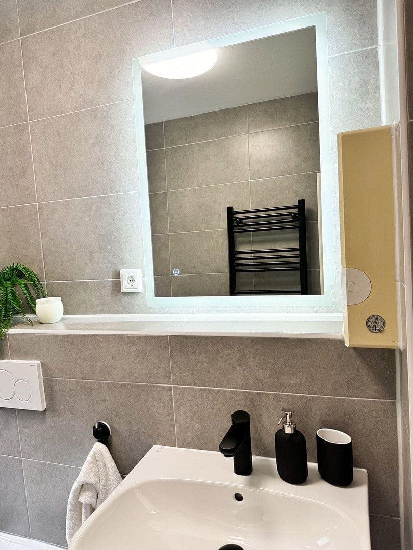 Pronájem bytu 1+1 35 m², Helmstr. 15, Nürnberg, Bavorsko Pronájem bytu 1+1 35 m², Helmstr. 15, Nürnberg, Bavorsko