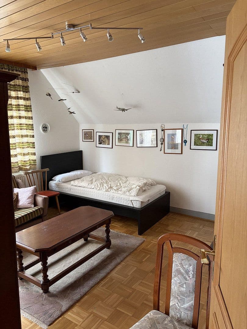Prodej domu 117 m², pozemek 1.074 m², Schloßstraße 25, Hofheim am Taunus, Hessen Prodej domu 117 m², pozemek 1.074 m², Schloßstraße 25, Hofheim am Taunus, Hessen