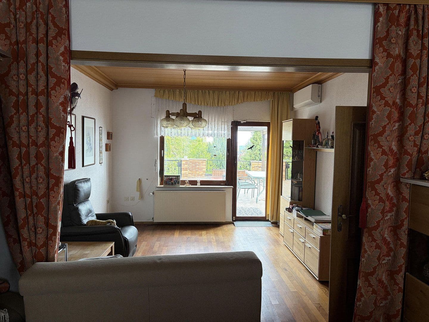 Prodej domu 117 m², pozemek 1.074 m², Schloßstraße 25, Hofheim am Taunus, Hessen Prodej domu 117 m², pozemek 1.074 m², Schloßstraße 25, Hofheim am Taunus, Hessen