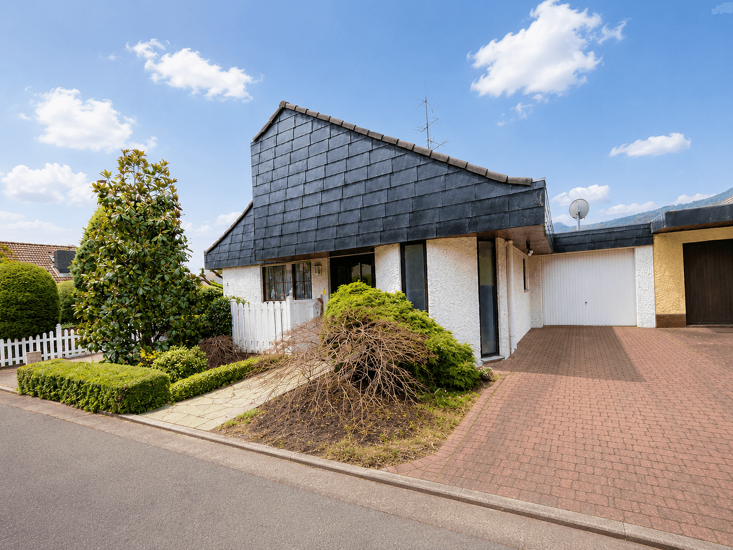 Prodej domu 155 m², pozemek 605 m², Lautertal (Odenwald), Hessen Prodej domu 155 m², pozemek 605 m², Lautertal (Odenwald), Hessen