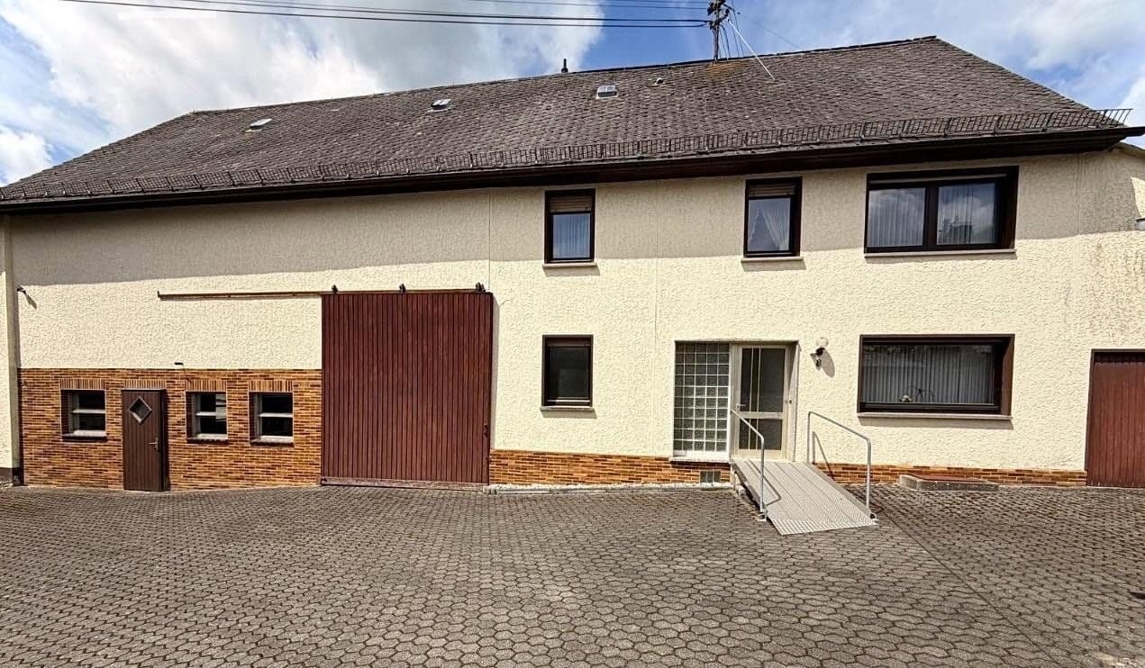 Prodej domu 160 m², pozemek 940 m², Wölferlingen, Porýní-Falc Prodej domu 160 m², pozemek 940 m², Wölferlingen, Porýní-Falc