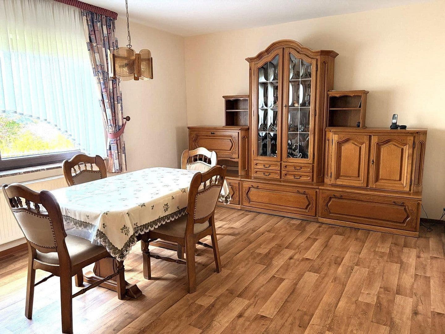 Prodej domu 160 m², pozemek 940 m², Wölferlingen, Porýní-Falc Prodej domu 160 m², pozemek 940 m², Wölferlingen, Porýní-Falc