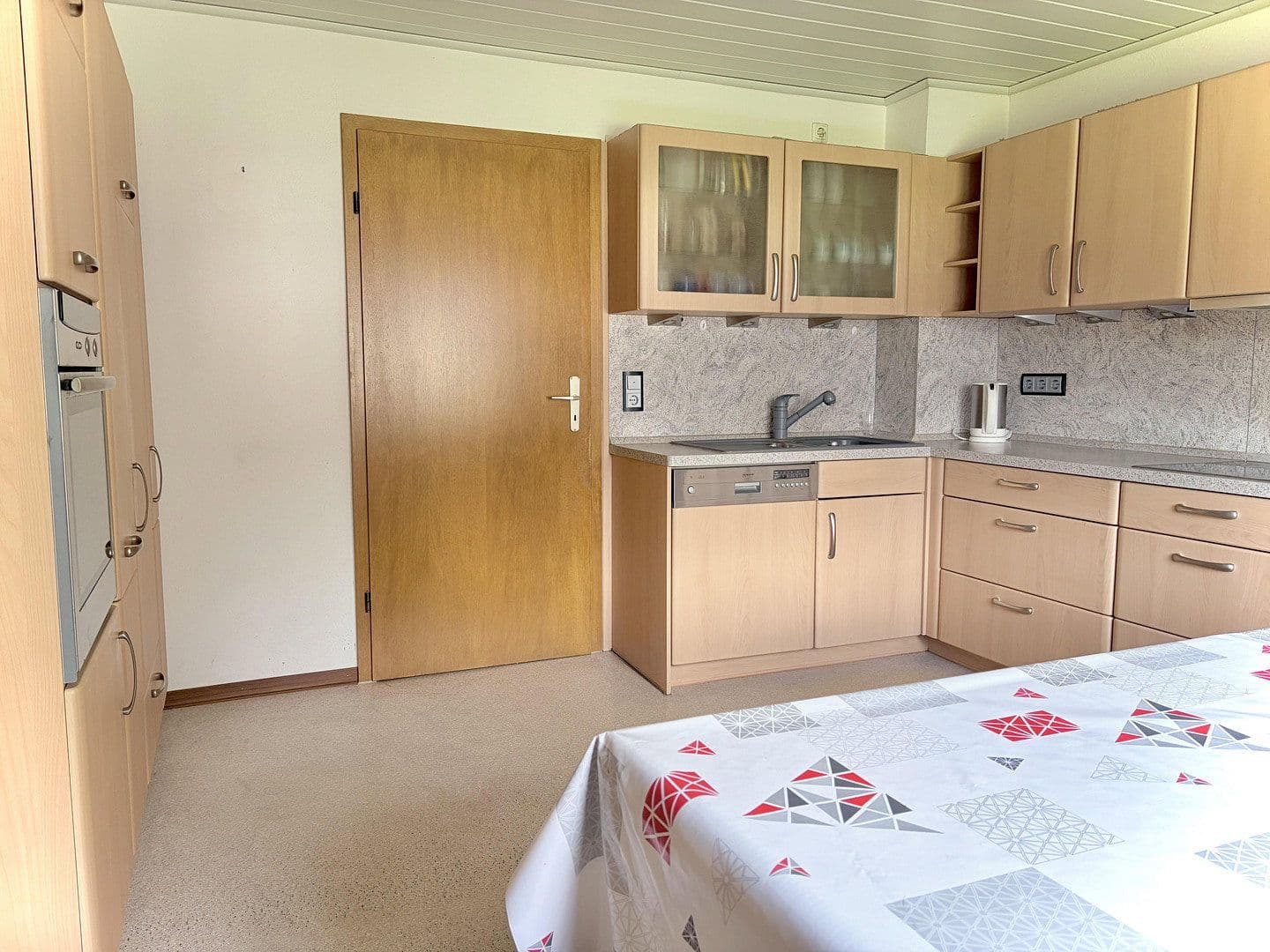 Prodej domu 160 m², pozemek 940 m², Wölferlingen, Porýní-Falc Prodej domu 160 m², pozemek 940 m², Wölferlingen, Porýní-Falc