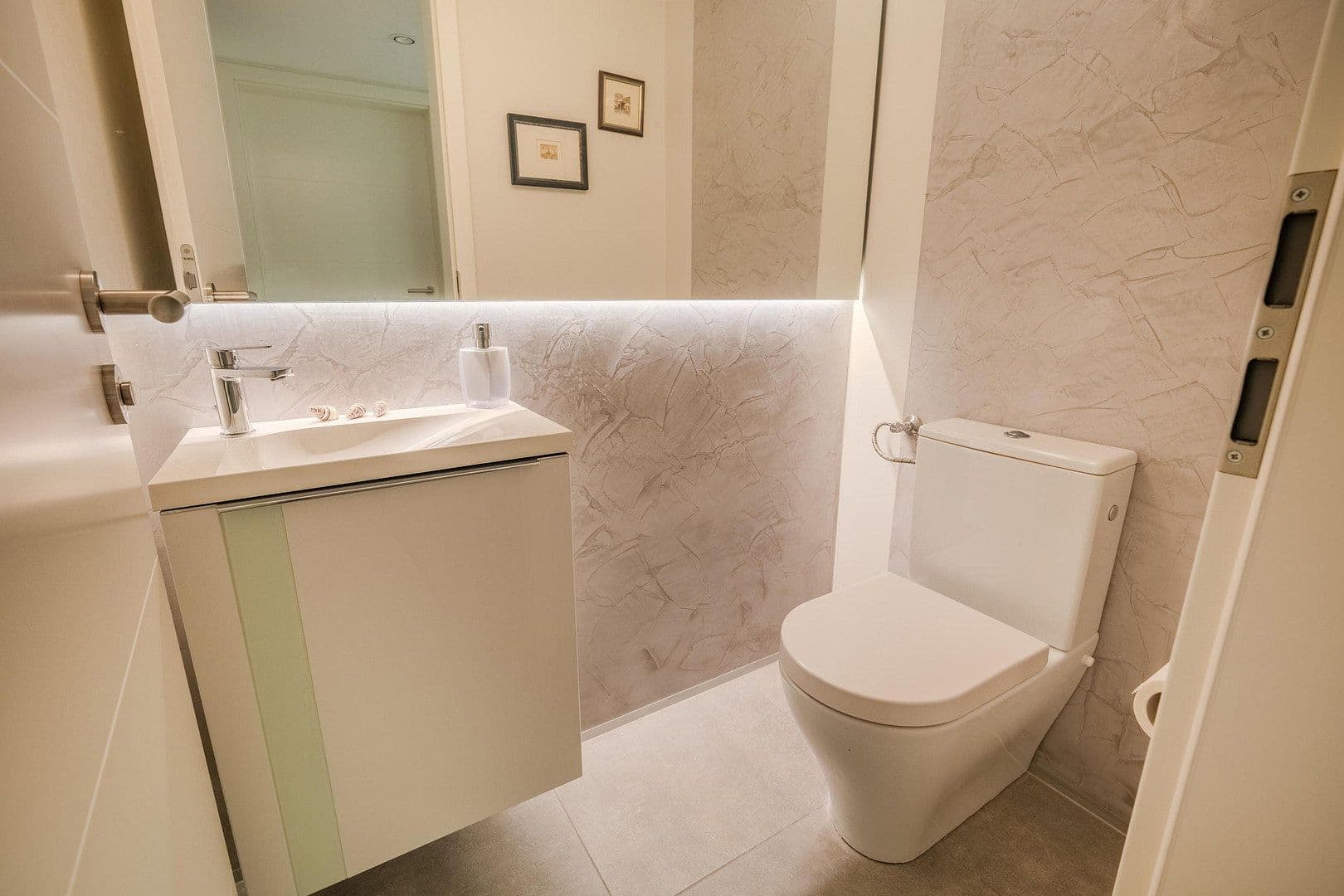 Prodej domu 187 m², pozemek 541 m², Zirndorf, Bavorsko Prodej domu 187 m², pozemek 541 m², Zirndorf, Bavorsko