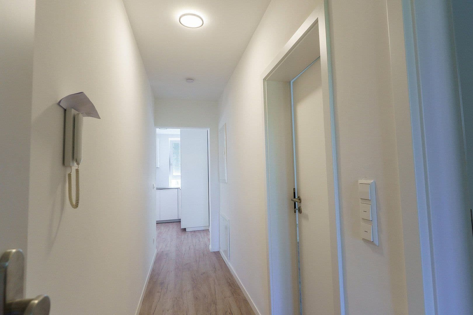 Pronájem bytu 3+1 53 m², Keplerstraße 12, Tübingen, Bádensko-Württembersko Pronájem bytu 3+1 53 m², Keplerstraße 12, Tübingen, Bádensko-Württembersko