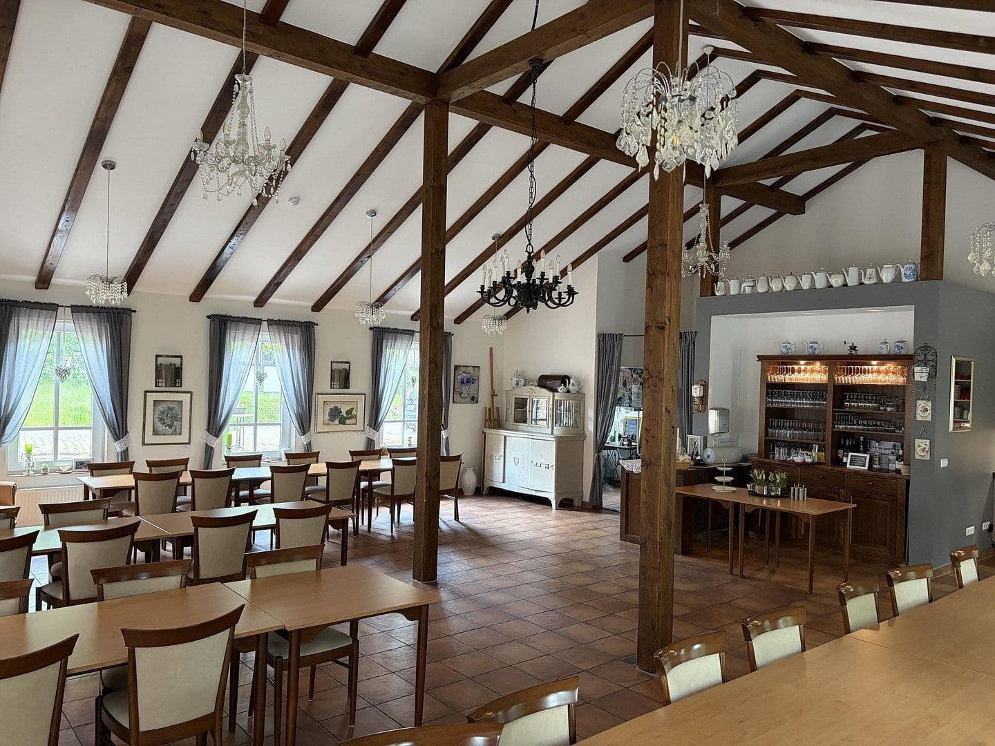 Pronájem nebytového prostoru 139 m², Uetze, Dolní Sasko Pronájem nebytového prostoru 139 m², Uetze, Dolní Sasko
