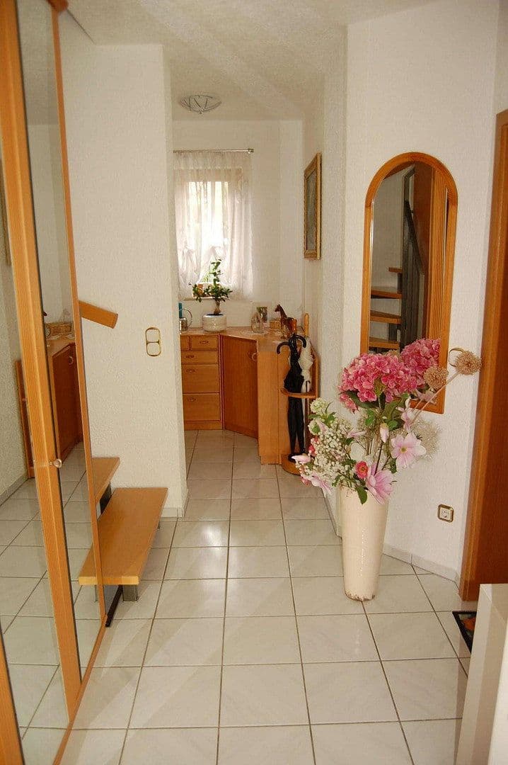 Prodej domu 116 m², pozemek 301 m², Hilzingen, Bádensko-Württembersko Prodej domu 116 m², pozemek 301 m², Hilzingen, Bádensko-Württembersko